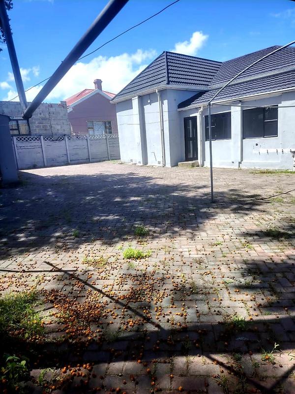 Commercial Property for Sale in Southernwood Eastern Cape